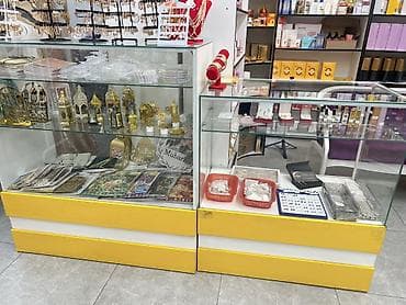 Продаю витрина Набор витринных стеклянных прилавков для магазина