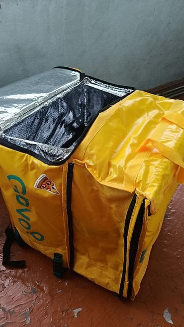 glovo сумки: Термосумка-рюкзак для доставки еды Glovо, В новом состоянии В придачу — 4