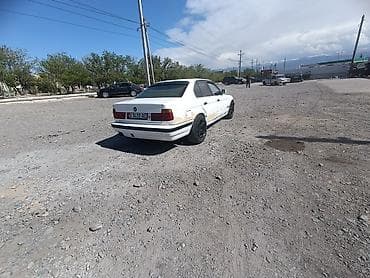BMW 5 series: 1989 г., 2 л, Механика, Бензин, Седан
