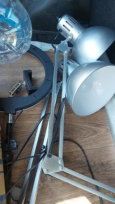 Столдор: Маникюрные столы – 2 шт, каждый 3000, лампы, палитра лаков-штука по — 4