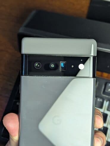 Google Pixel 6 Pro, Б/у, 128 ГБ, цвет - Черный