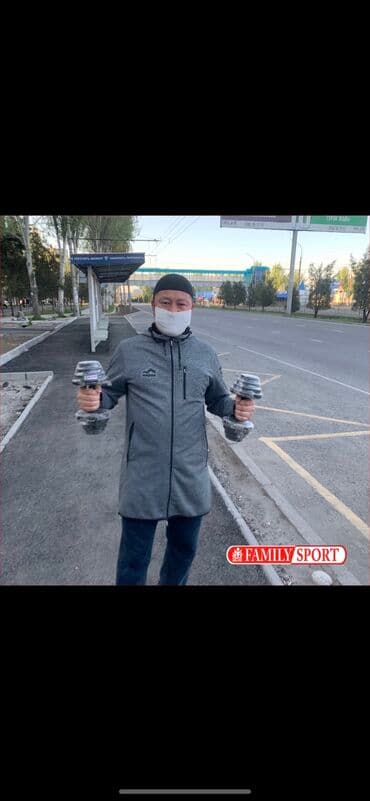 настольные теннисные ракетки: Абсолютно новые Гантели от 5кг до 30кг Цена за 1кг по 150с Новые — 1