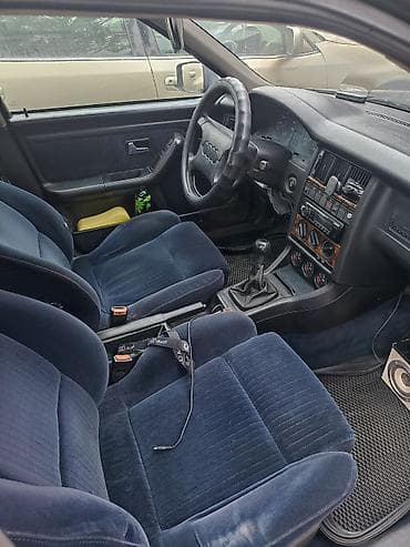 Audi: Audi 80: 1993 г., 2 л, Механика, Бензин, Седан — 5