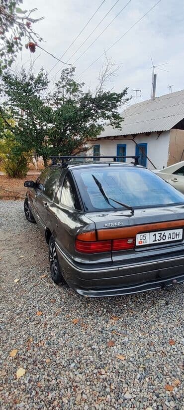 mitsubishi eclips: Mitsubishi Galant: 1992 г., 2 л, Механика, Бензин, Хэтчбэк — 4