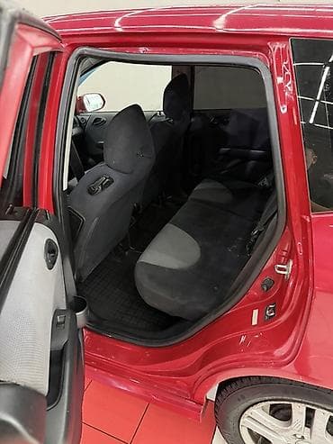 fit rs: Honda Fit: 2006 г., 1.5 л, Автомат, Бензин, Хэтчбэк — 5