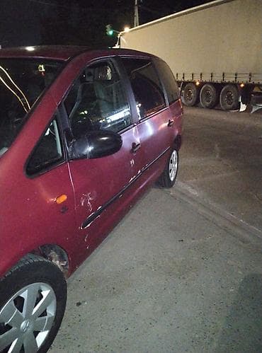 купить фольсваген шаран: Volkswagen Sharan: 1998 г., 2 л, Механика, Бензин, Минивэн — 4