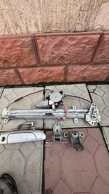 установка двери: Дверь Комплект Honda, Б/у — 1