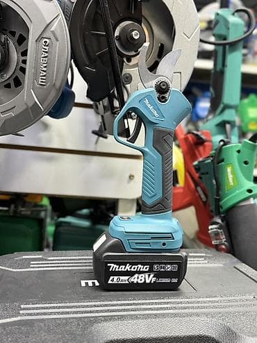 Садовые инструменты и инвентарь: Ручные секаторы — 1