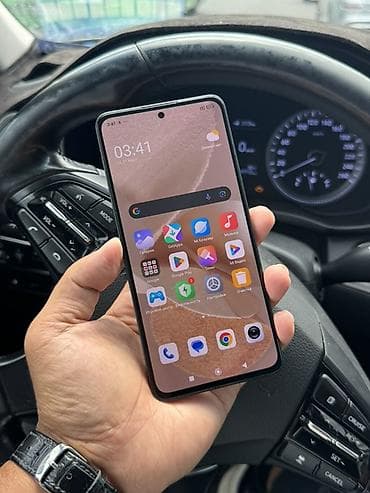 Redmi, Redmi Note 13, Б/у, 256 ГБ, цвет - Черный, 2 SIM