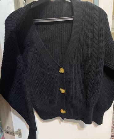 Кофты, свитеры: Продам новый кардиган который не разу не носила.Покапала за 650 а — 2