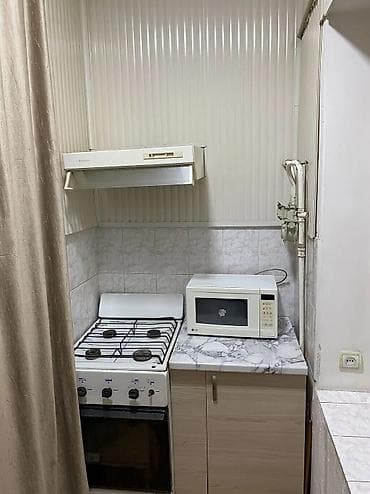 Батирлер: 2 бөлмө, Ахунбаев / Бакаев көч. Кыймылсыз мүлк агенттиги, Кыздарга гана, 1 айдан баштап, 3 айдан баштап, 6 айдан баштап, Толугу менен эмереги бар — 3