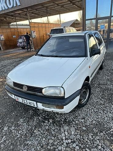 Volkswagen Golf: 1993 г., 2 л, Механика, Бензин, Хэтчбэк