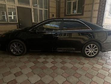 byd qin plus dm i: Toyota Camry: 2013 г., 2.5 л, Автомат, Бензин, Седан — 1