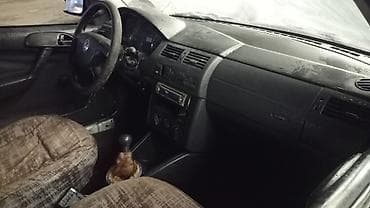 Volkswagen: Volkswagen Pointer: 2005 г., 1.6 л, Механика, Бензин, Хэтчбэк — 6