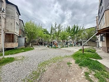 69: 3 комнаты, 80 м², 1 этаж, Старый ремонт — 1