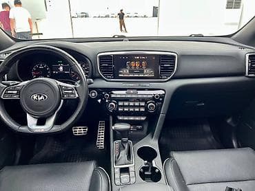 семейный авто: Kia Sportage: 2021 г., 2 л, Автомат, Бензин, Кроссовер — 6