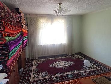 участки продаю: Продается жилой дом с большим закрытым двором. Основные — 2