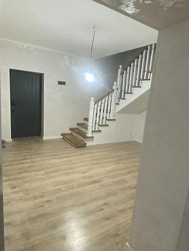 Үйлөр: 🏙️ Продается 2х этажный Дом в 📍ж/м Ак-Ордо1 🏢 Дом: кирпичный дом с — 4