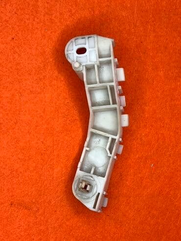 гофрированная бумага купить: Mitsubishi Pajero 2013 Салазка Кронштейн Белый пластиковый кронштейн — 2