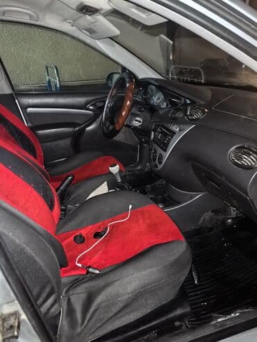 набор ключей для автомобиля в чемодане: Ford Focus: 2004 г., Хэтчбэк — 7