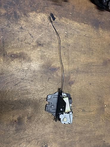 e53 4 8: Замок багажника BMW 2004 г., Б/у, Оригинал, Германия — 3