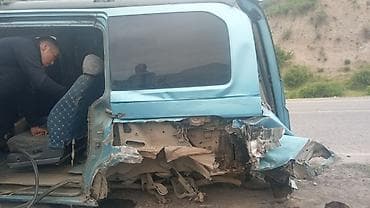 sonata dn8: Поднимающуюся вверх), 2 передних сиденья и задний салон с раздельными — 3