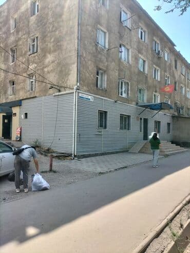 сниму квартиру в бишкеке: 1 комната, 18 м², 3 этаж, Старый ремонт — 1