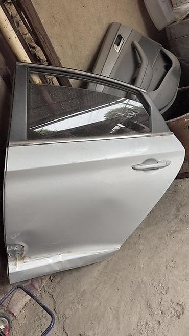 Унаа тетиктери: Эшик Арткы сол Hyundai — 2