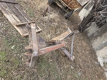 пресс подборшик класс: Модель: 80, Б/у, 1984 г., Трактор с другими агрегатами — 9