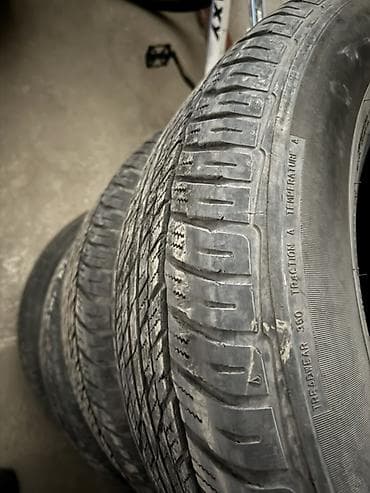 Шины: Шины 275 / 60 / R 18, Лето, Б/у, Комплект, Внедорожные (АТ/МТ), Dunlop — 3