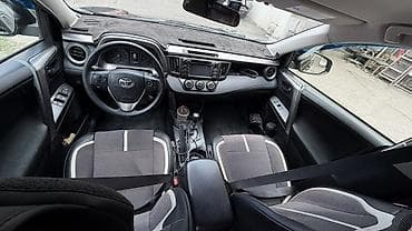 infinity fx35: Toyota RAV4: 2018 г., 2.5 л, Автомат, Бензин, Кроссовер — 7