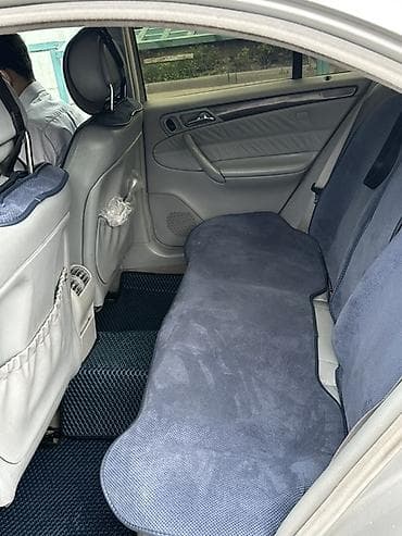 a class: Mercedes-Benz C-Class: 2002 г., 3.2 л, Автомат, Бензин, Седан — 4