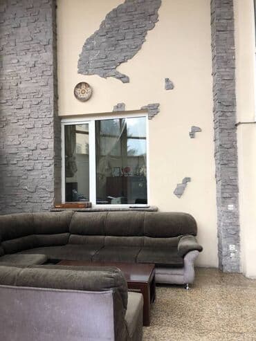 дом дорогой: 270 м², 7 комнат, Забор, огорожен, Кондиционер, Парковка — 12