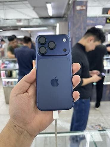 poco g4: IPhone 17 Pro, Б/у, 256 ГБ, Синий, Кабель, 100 % — 1