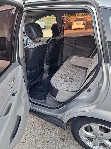 terrano 2: Nissan Tino: 2000 г., 1.8 л, Автомат, Бензин, Минивэн — 6