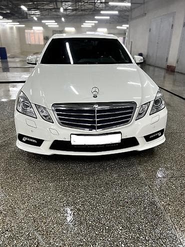 sl 55: Mercedes-Benz E-Class: 2011 г., 1.8 л, Автомат, Бензин, Седан — 1