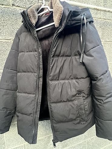 Мужская одежда: Мужская куртка, XL, Armani, Б/у, цвет - Черный, Платная доставка — 2
