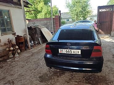 Opel Vectra: 2000 г., Лифтбек — 4