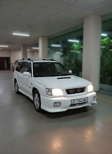 Subaru Forester: 2000 г., 2 л, Автомат, Газ, Кроссовер