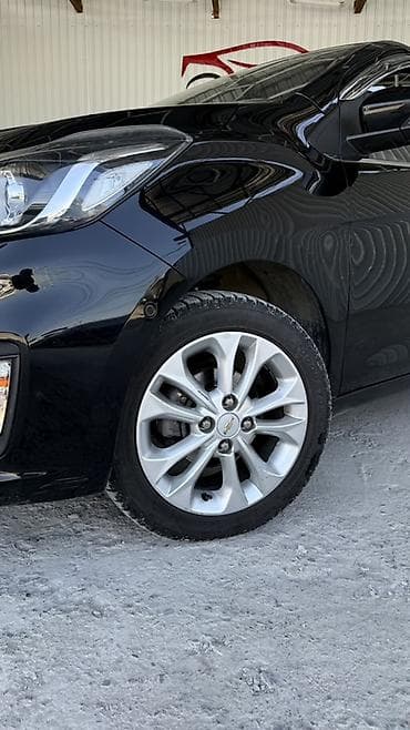 Chevrolet Spark: 2019 г., 1 л, Автомат, Бензин, Хэтчбэк — 2