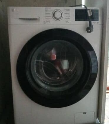 Шкафы: Односпальная кровать с высоким изголовьем и матрасом. Описание: - — 8