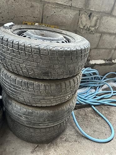 резины на фит: Колеса в сборе R 15, Зима, Б/у, Комплект, Легковые, Железные, отверстий - 5 — 1