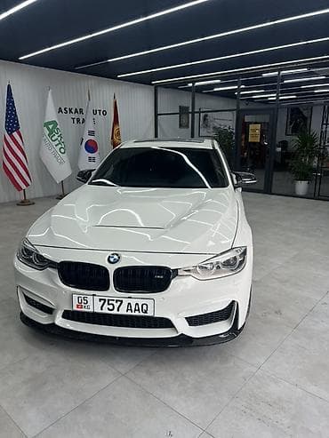BMW : 2018 г., Седан