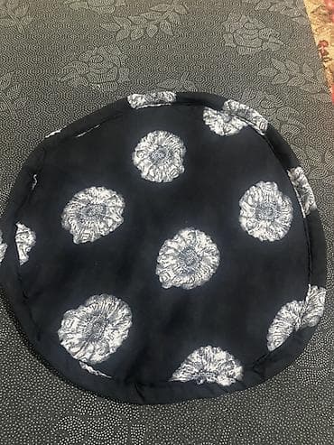 оверсайз одежды: Круглые напольные подушки/сидушки ручной работы - Диаметр: примерно — 4