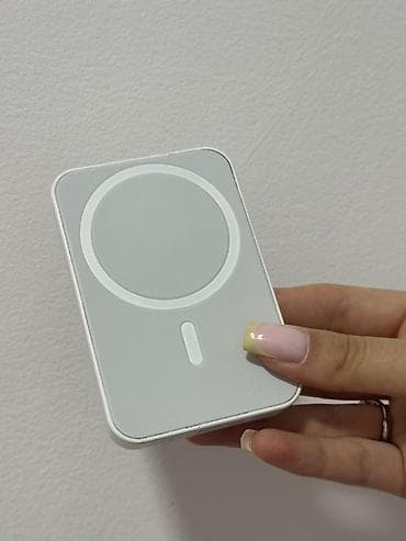 battery pack: Магнитный беспроводной пауэрбанк (MagSafe-совместимый) - Форм-фактор — 1