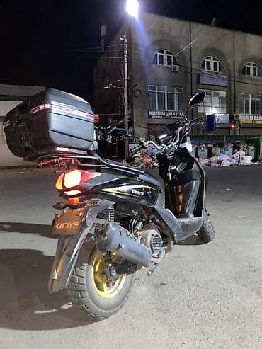 cvt: Скутер KINYE (модель с высоким ветровиком) - Кузов: черный с белым — 4