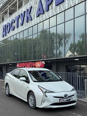 step rf3: Toyota Prius: 2017 г., 1.8 л, Вариатор, Гибрид, Лифтбек — 4