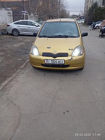 r 16: Toyota Yaris: 2001 г., 1.3 л, Механика, Бензин, Хэтчбэк — 1