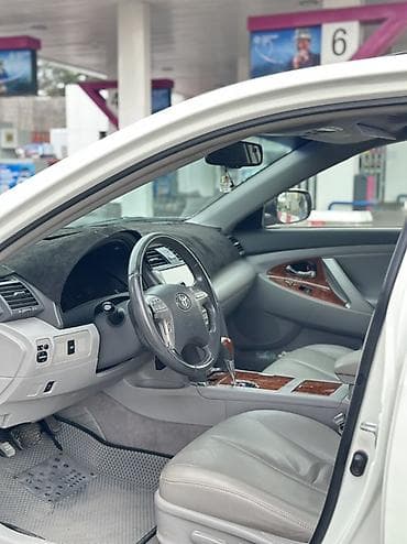 Toyota Camry: 2010 г., 2.5 л, Автомат, Бензин, Седан — 6
