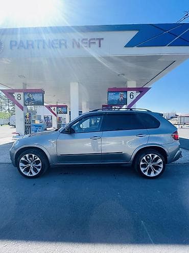 монитор с камерой заднего вида: BMW X5: 2008 г., 3 л, Автомат, Бензин, Внедорожник — 2